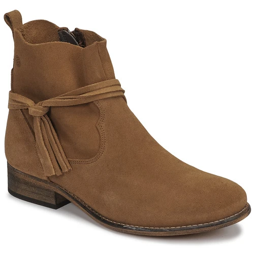 Betty London Neness 3 Betty London Neness