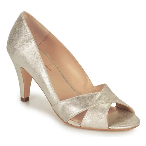 Betty London Ochina 3 Betty London Ochina