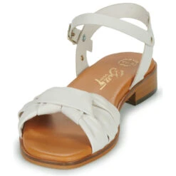 Betty London Micha -Spartoo 24278547 500 C