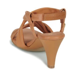 Betty London Pouloi 14 Betty London Pouloi -Spartoo 24278551 500 E