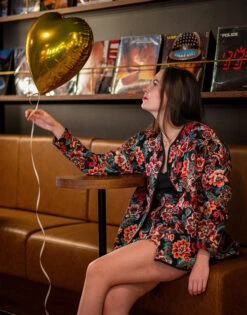 Betty London Karen 13 Betty London Karen -Spartoo 24582283 500 F